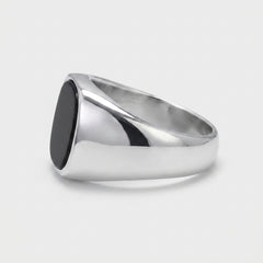 Chevalière argent 925 onyx noir, vue de profil