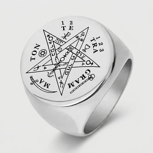 Chevalière pentagramme argent, vue trois quarts