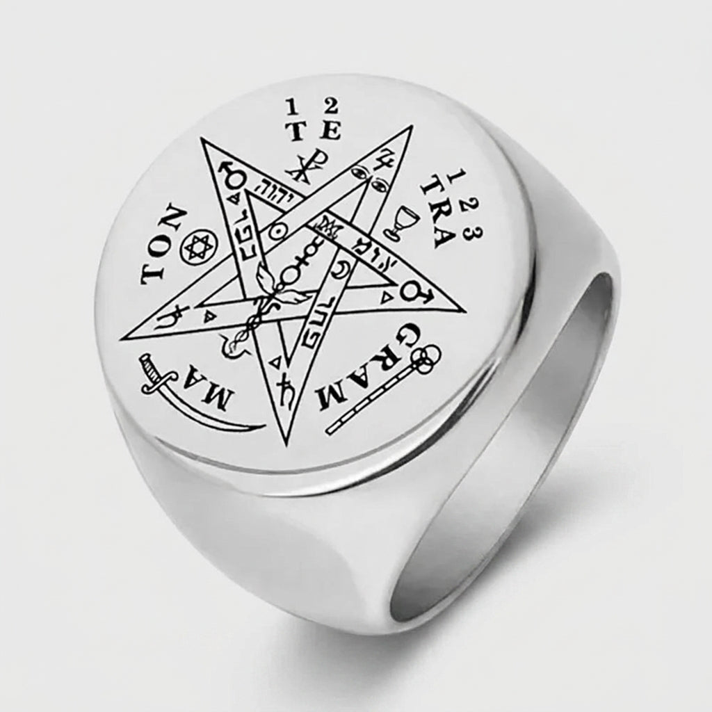 Chevalière pentagramme argent, vue de profil